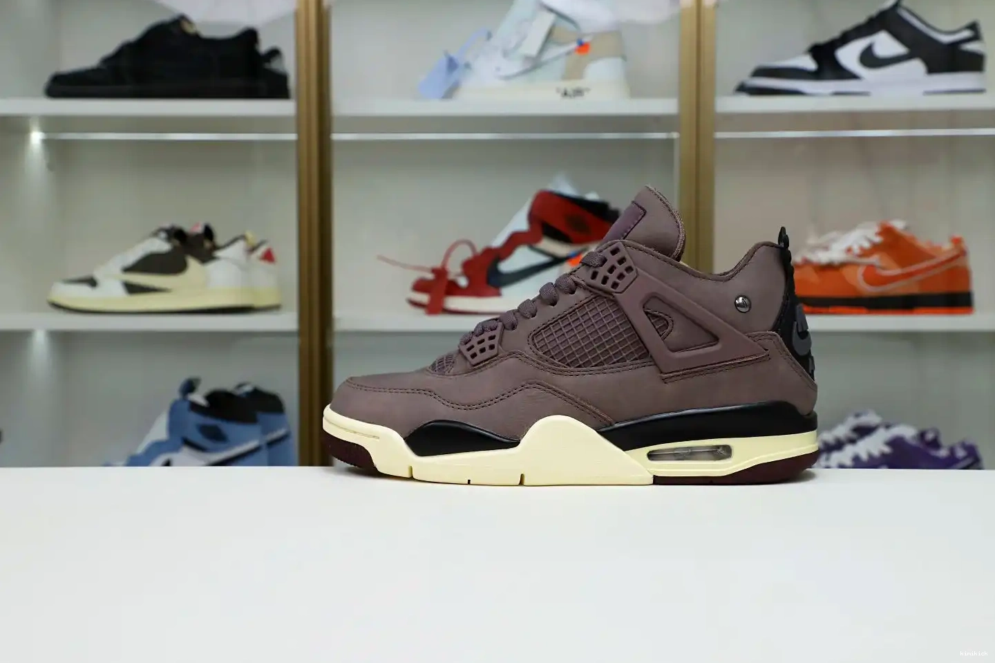 Kimikick AIR AM 4 JORDAN 0425